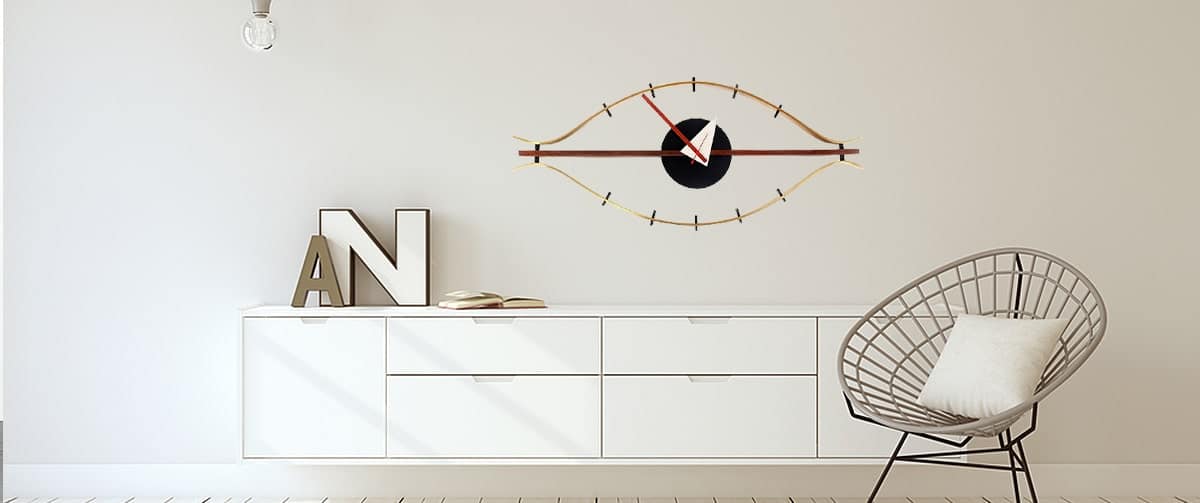 Horloge murale design dans un salon moderne et minimaliste